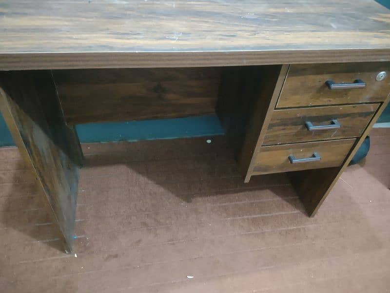 Office Furniture Table & Chairs 4