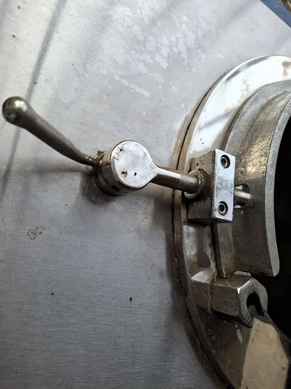 Fryer / broaster automatic temperature controlled  / for sale 130,000 7
