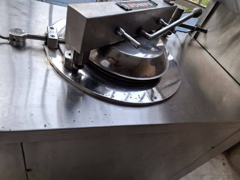 Fryer / broaster automatic temperature controlled  / for sale 130,000 3