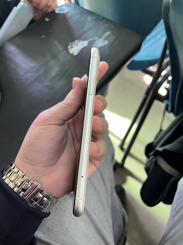 Iphone 11 Approved 4