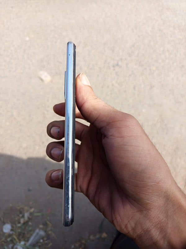 vivo V21 8+4 GB ram 128 GB condition10/8 1