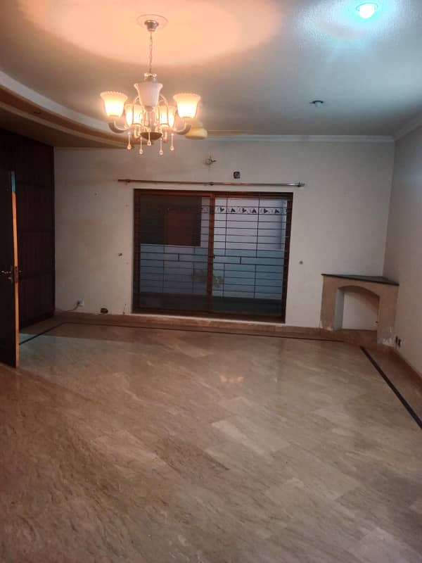 1 kanal Neat & Clean Upper Portion For Rent (Original Pic's Attached) 5