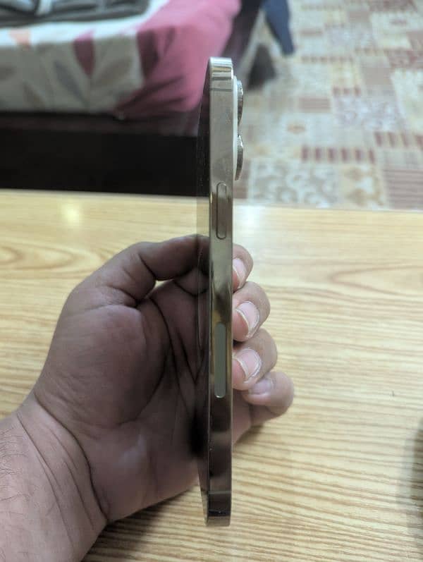 iPhone 14 pro max 128GB non PTA LLA model(American Model) 1