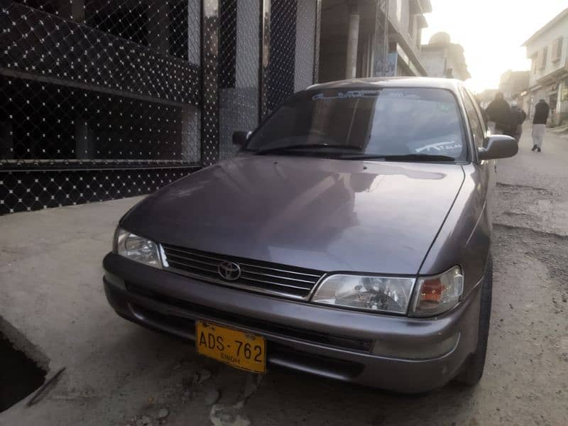 Toyota Corolla XE 2001 3