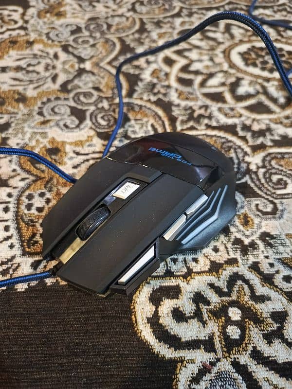 multifunctional RGB Gaming Mouse . Untouched. with free black mousepad 2