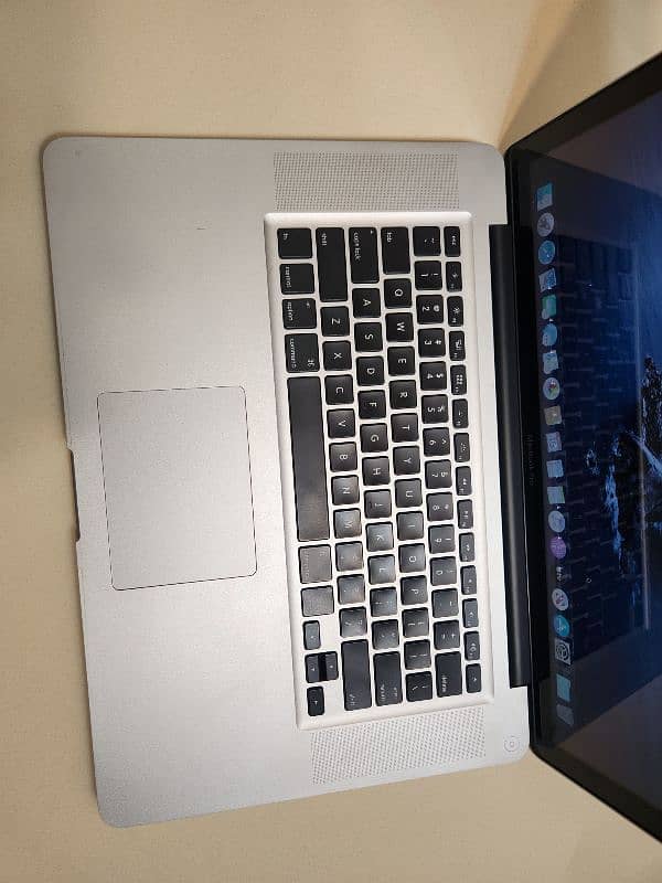 Apple Macbook Pro 15 inches Mid 2012 1