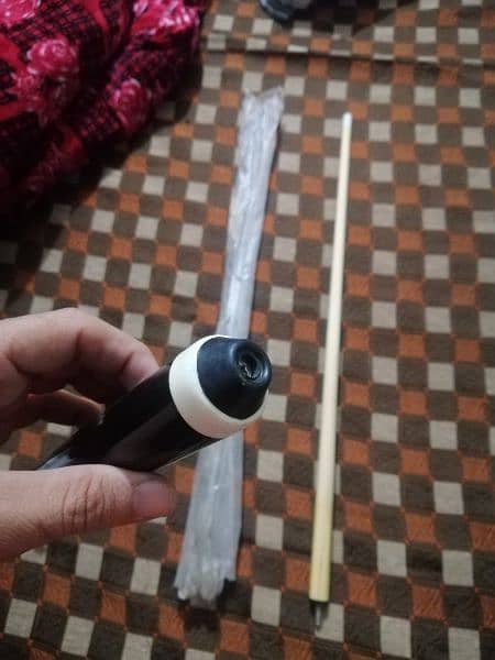 Imported Two Pieces 57 inches Snooker Stick with Leather Tip 3