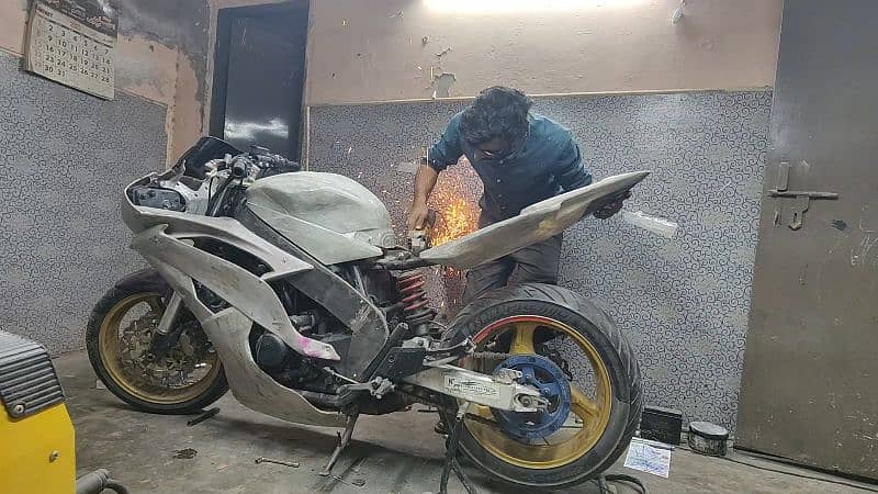 apni marzi Ki heavy bike tyar karwaen 0