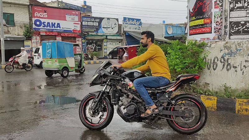 apni marzi Ki heavy bike tyar karwaen 9