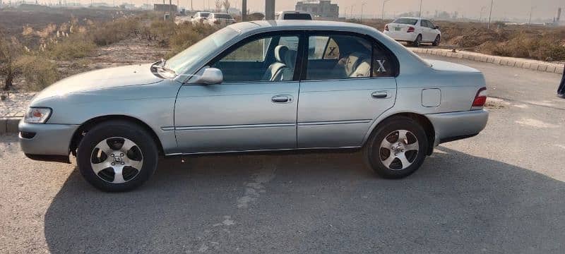 Toyota Corolla 2.0 D 2001 10