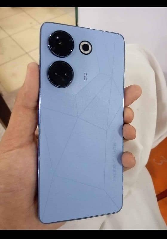 Tecno comon 20 pro complete box 0