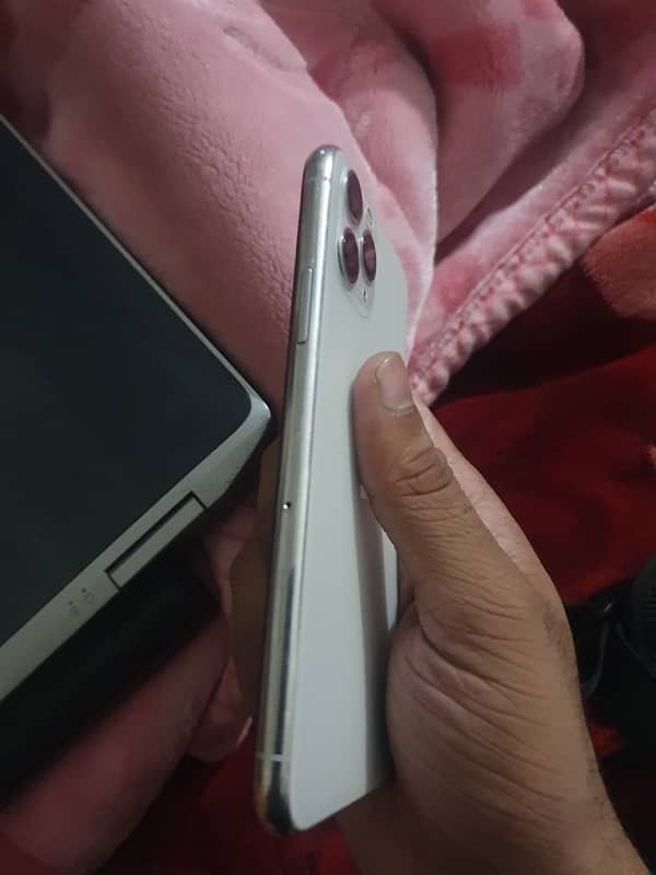 iphone 11 pro Non pta 1