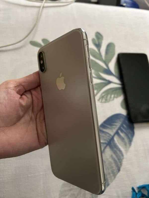 iphone XSmax non 2