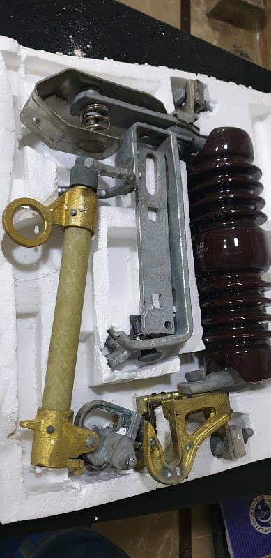 TRANSFORMER D SINGLE 11KV CUTOUT FUSE 1