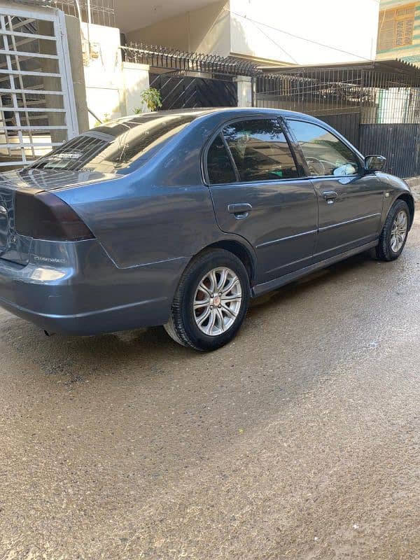 Honda Civic EXi 2004 4