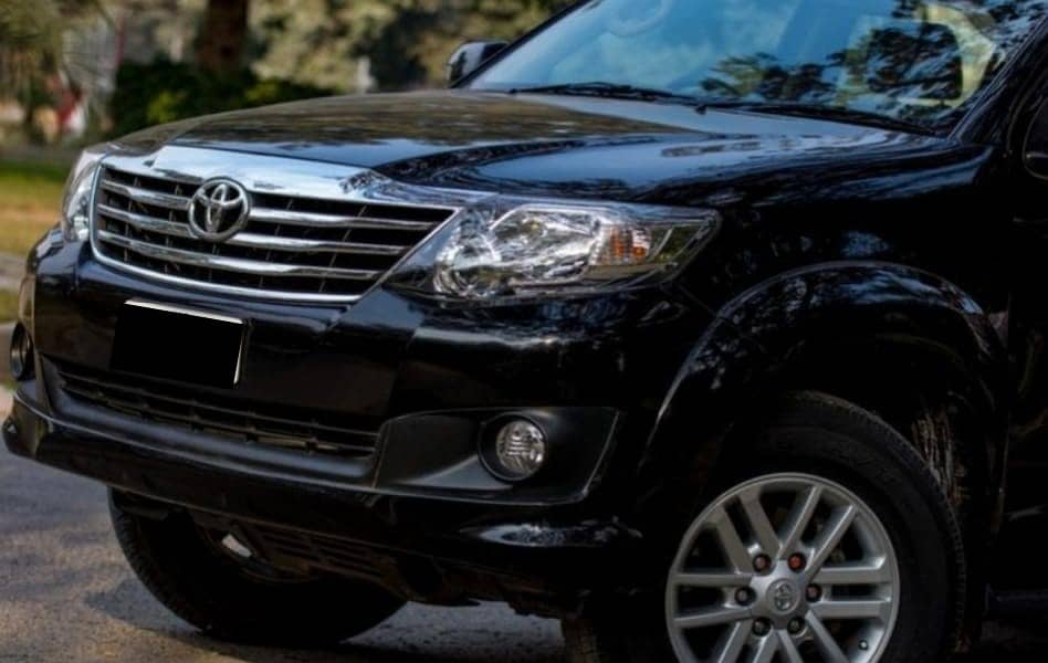 Toyota Fortuner 2.7 V 2013 0