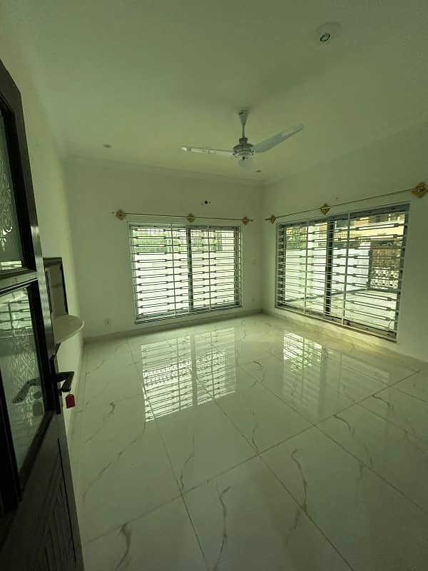 1 kanal ultra modren brand new white palace for rent in bahria town phase 7 rawalpindi 0