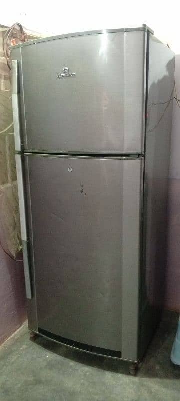 "Dawlance" full size fridge in good condition 0