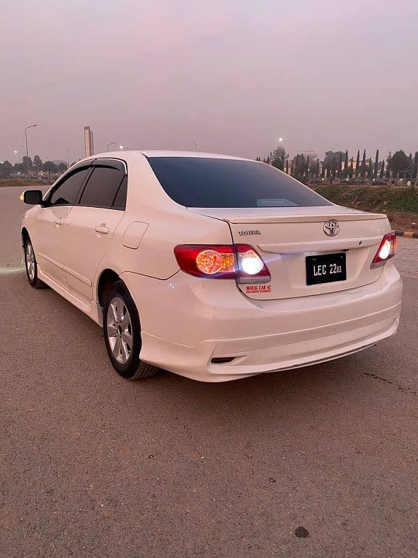 Toyota Corolla GLI 2011 genuine 2