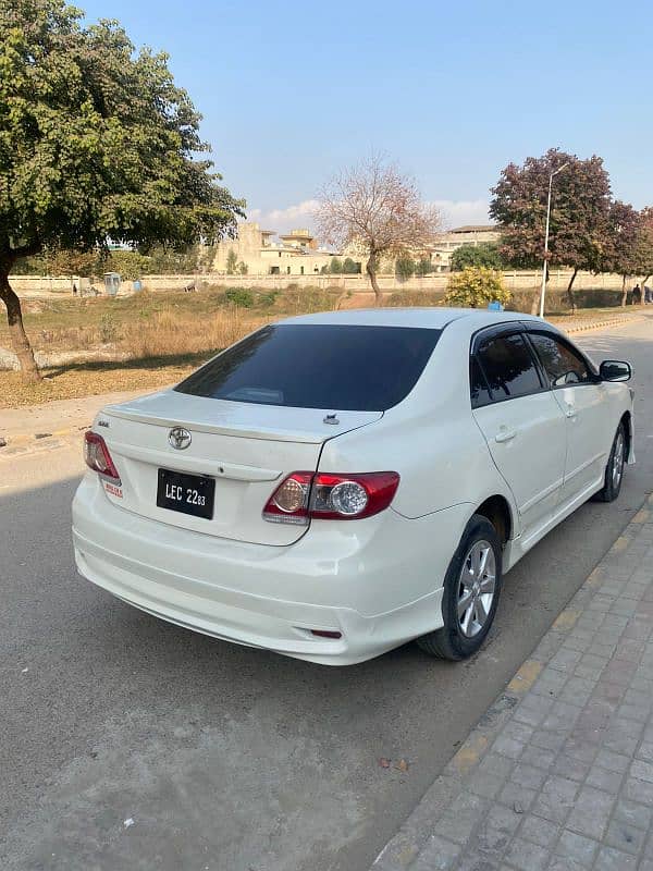 Toyota Corolla GLI 2011 genuine 12