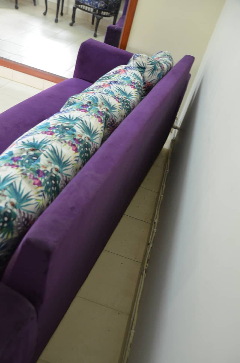 3 Seater Velvet Sofa at Reasonable Price 2