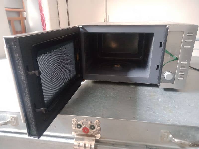 Micro Oven 17000/- 2