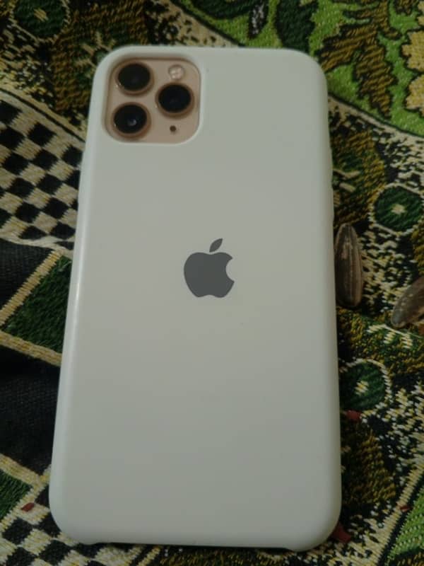 Iphone 11 pro Gold 5