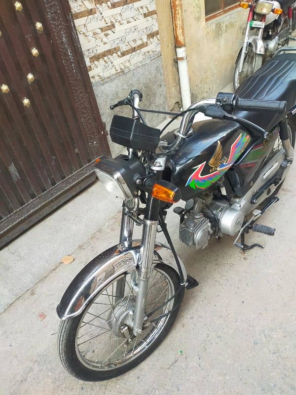 Honda 70 for sale in good condition 6