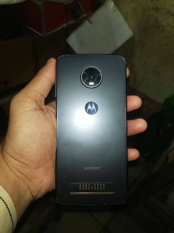 moto z4 4th 2