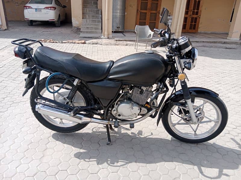 Suzuki 150 se 3