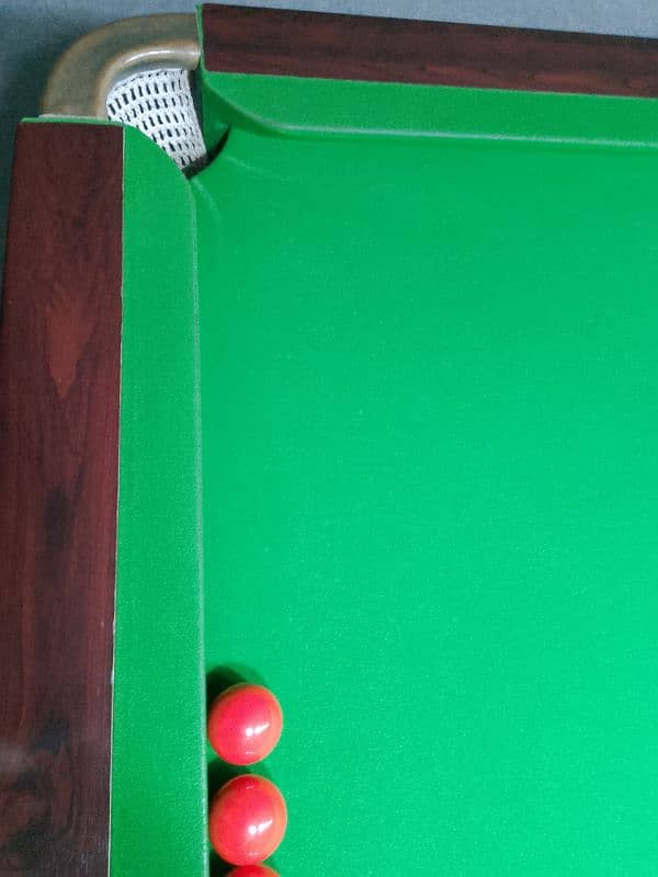 Snooker Table For Sale and Equipment 4