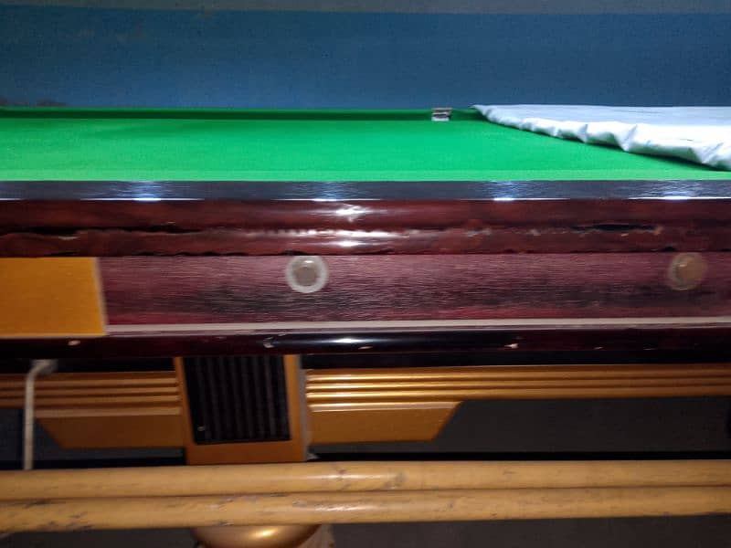 Snooker Table For Sale and Equipment 16