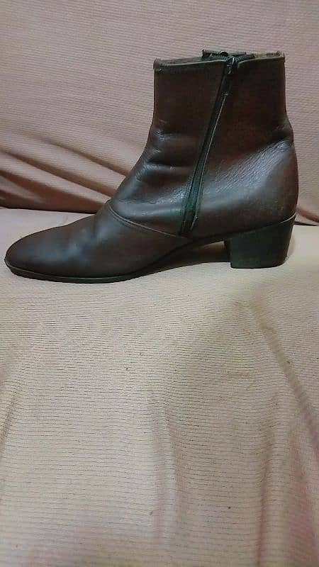 Long Boots/Shoes for Men size 8/42 4