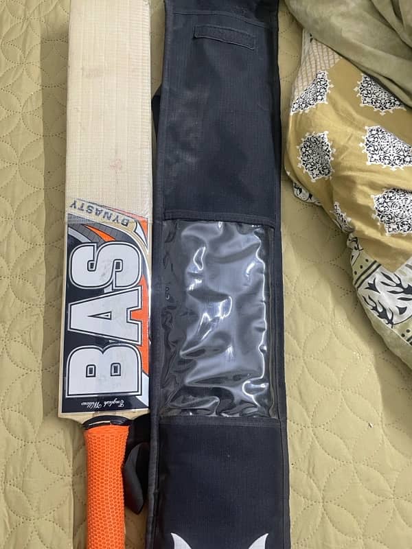 Title: BAS Vampire Dynasty English Willow Cricket Bat - Lightly Used 2