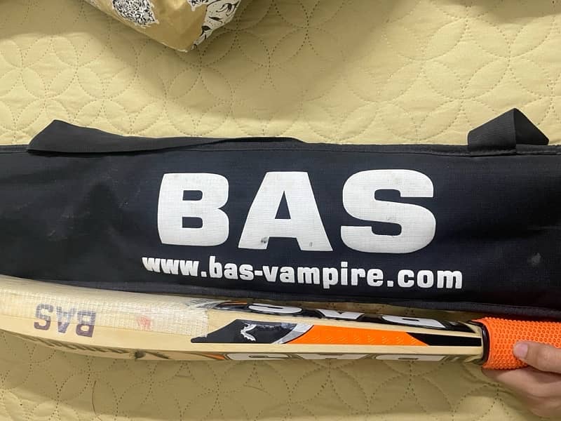 Title: BAS Vampire Dynasty English Willow Cricket Bat - Lightly Used 4