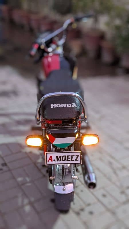 Honda CD 70 black 2020 model 6