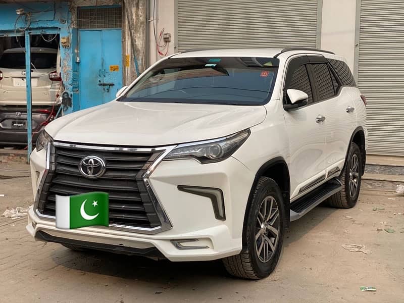 Toyota Fortuner 2018 1