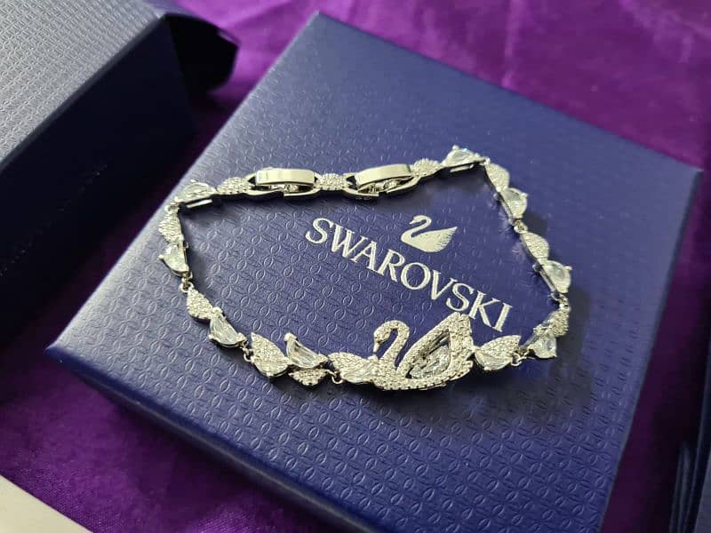 swarovski pendant, ring, necklace, bracelet and studs 0326 0777588 6