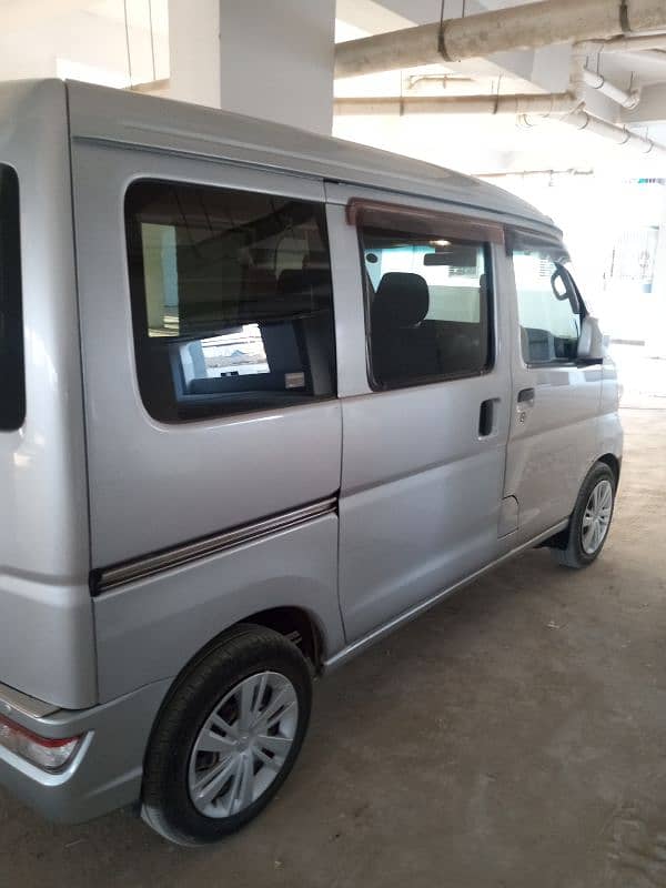 Daihatsu Hijet 2019 5