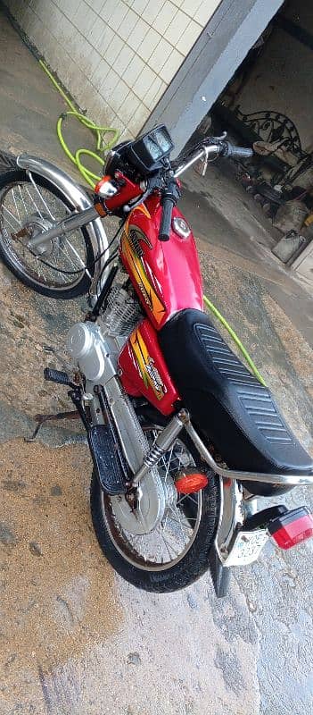 UNITED 125 cc 2021 MODEL 7