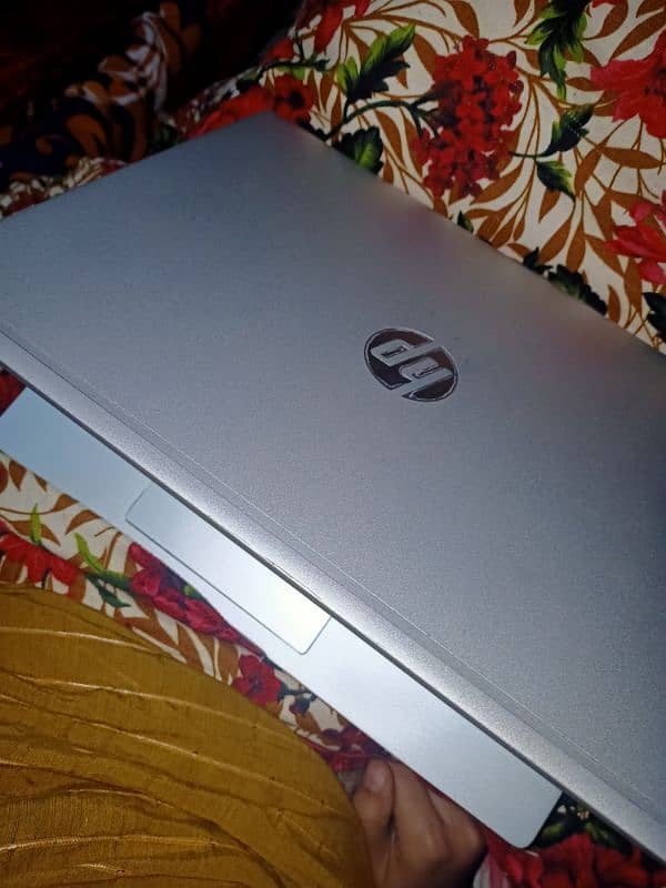 Hp core i7, 7th generation pro book in just Rs. 55000 0