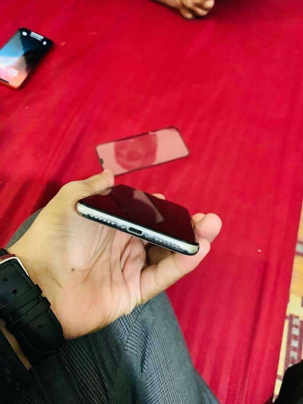 iPhone X 256GB PTA Approved Water Packed with Good Condition 8