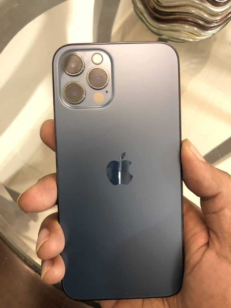 Apple iPhone 12 Pro 2