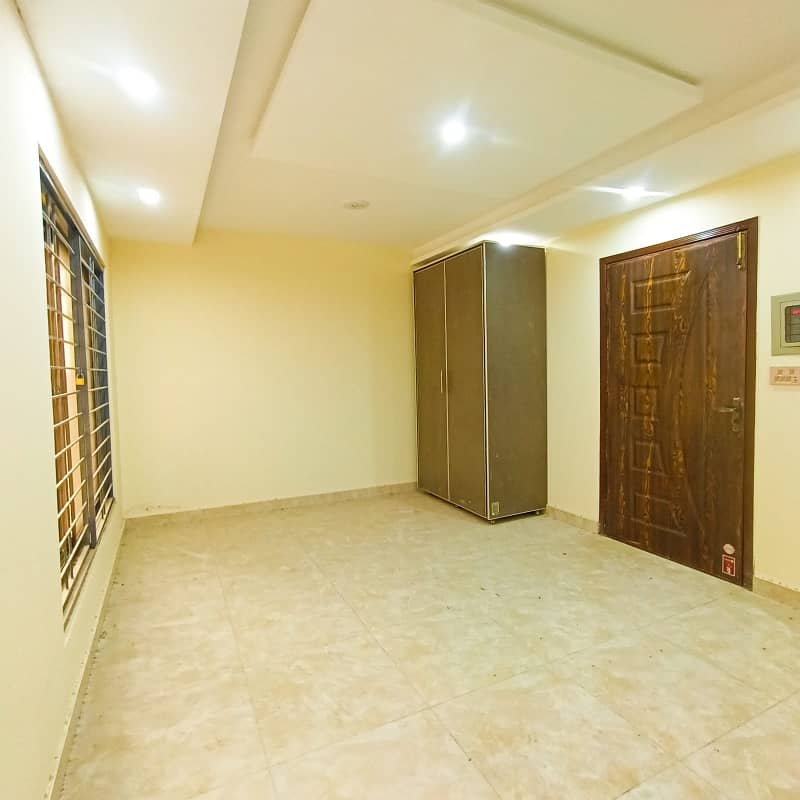 Studio Apartment For Sale In Bahria Town Lahore At Prime And Hot Location On Investor Rate 2