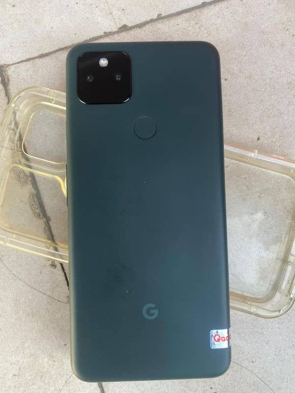 google pixel 5a in 10/10 condition 4