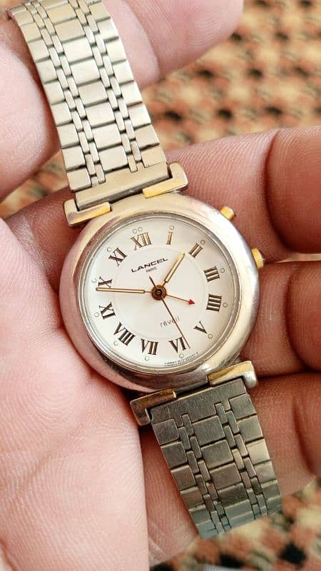 SEIKO QUARTZ WATCHES. . 14