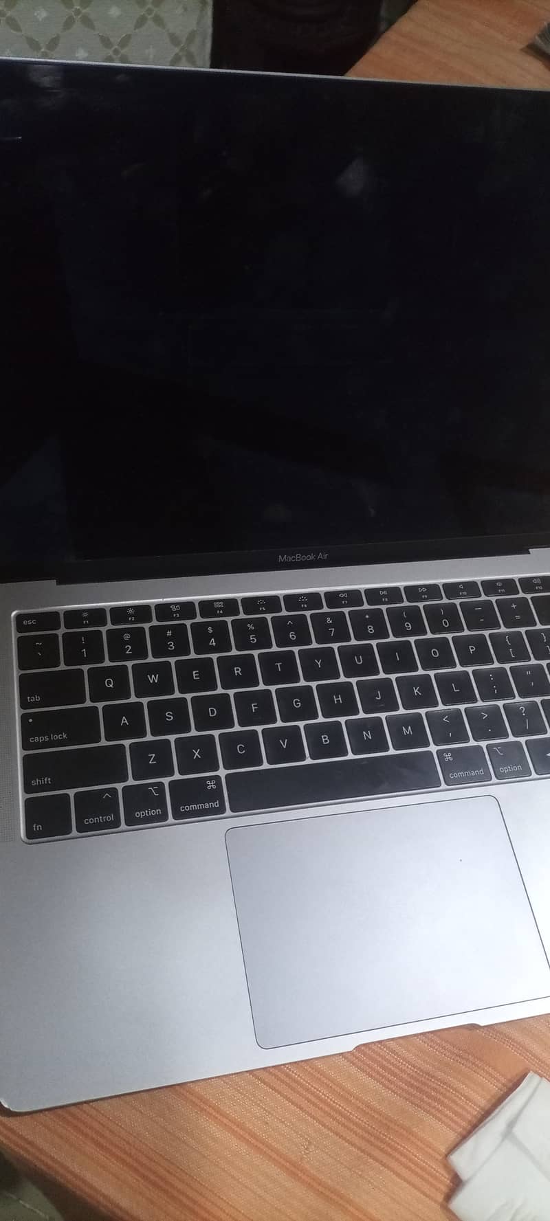 MacBook Air (Retina, 13-inch, 2019) Used 4