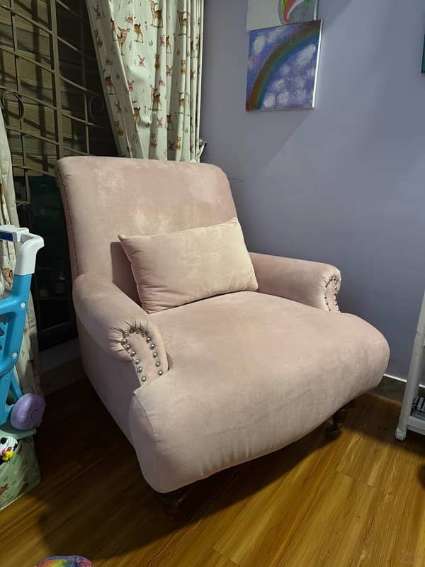 baby pink velvet sofa | Sofa for sale 2