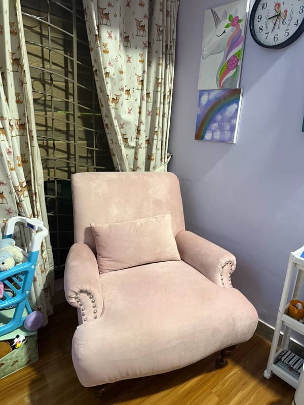 baby pink velvet sofa | Sofa for sale 1