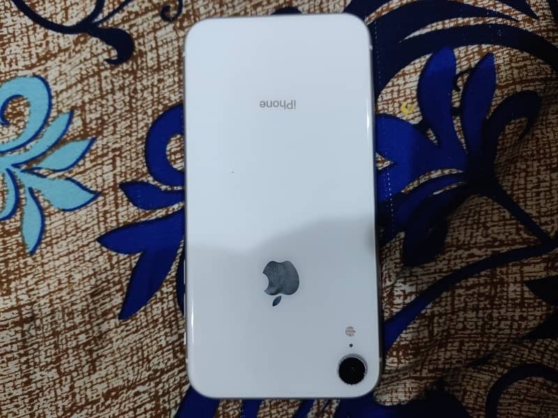 iphone Xr 128gb Sims working 1